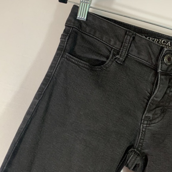 American Eagle Black Stretchy Denim Jeggings - Picture 3 of 10